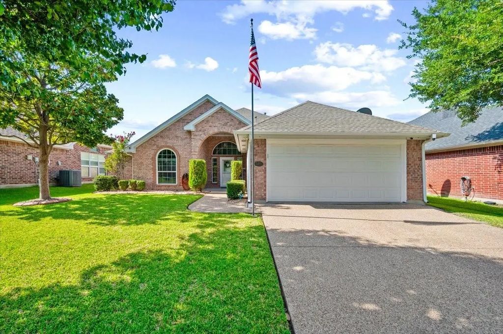 5425 Appalachian Way, Fort Worth