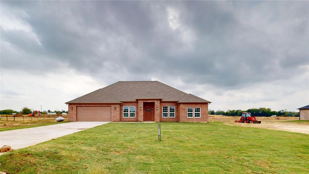 205 Private Road 5440, Point