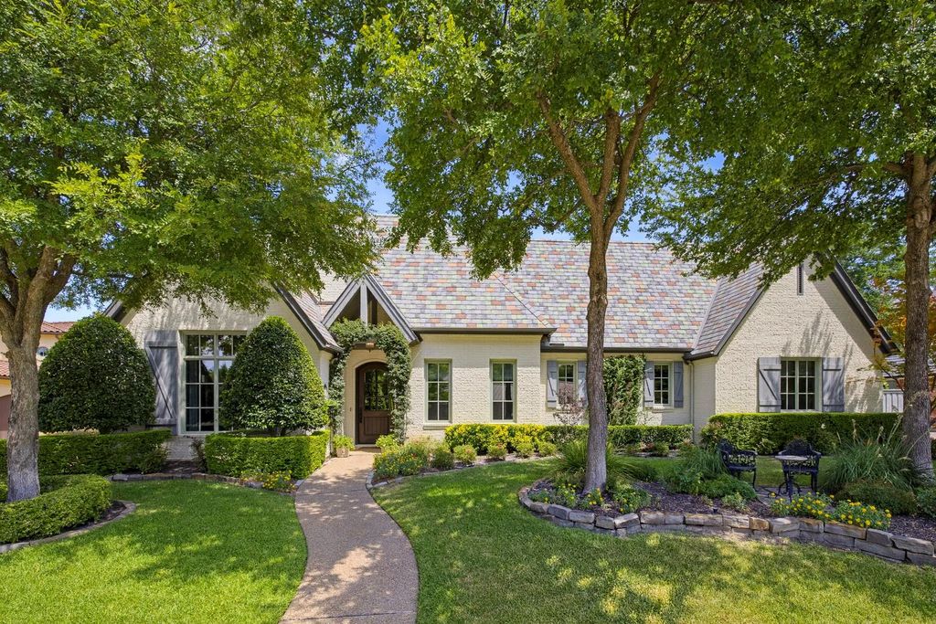 7013 Shinnecock Hills Drive, Fort Worth