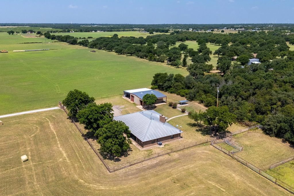 6494 County Road 254, Clyde