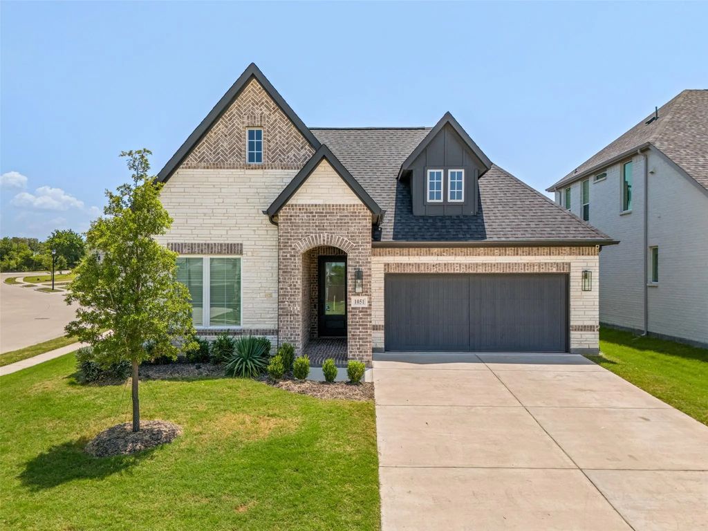 1051 Olympic, Rockwall