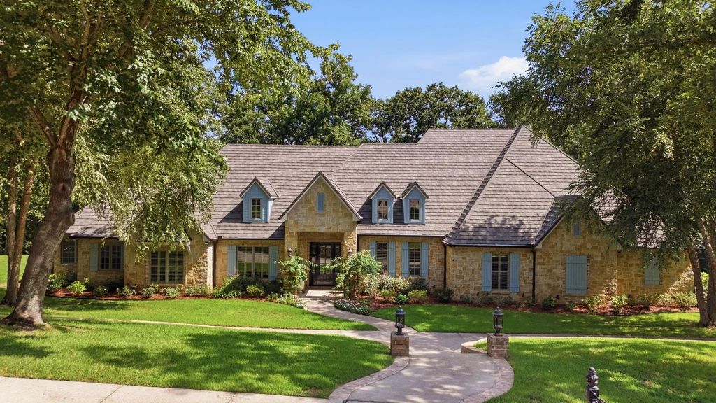 3312 Ridge Bluff Circle, Tyler