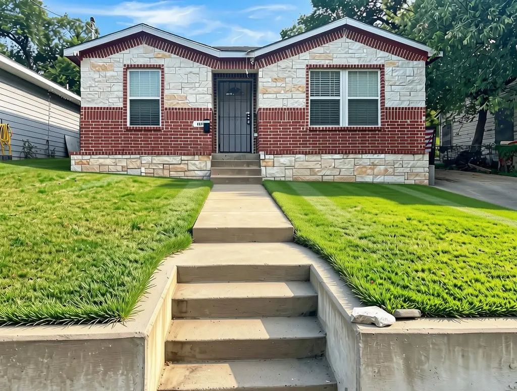 4831 Burnside Avenue, Dallas