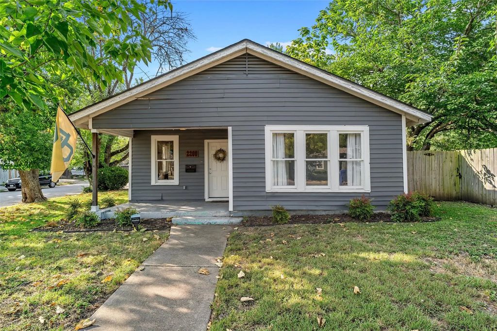 2200 Lyle Avenue, Waco