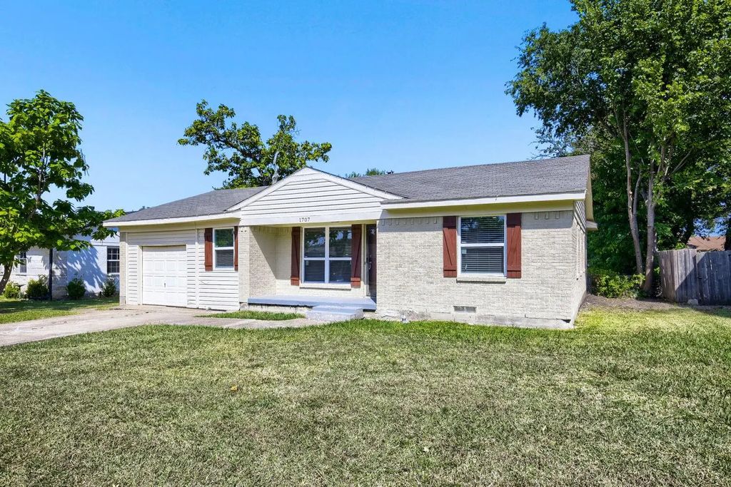 1707 Summit Street, Mesquite
