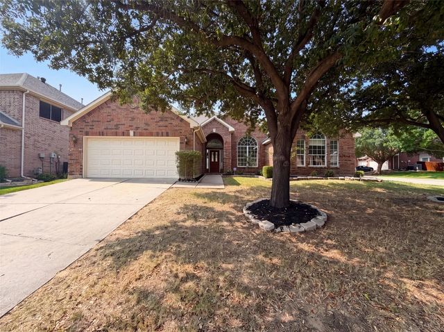 1221 Old Oak Trail, Flower Mound