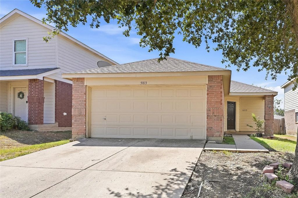 5013 Waterford Drive, Fort Worth