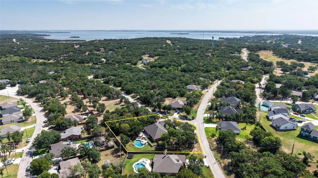 814 Haynie Drive, Runaway Bay