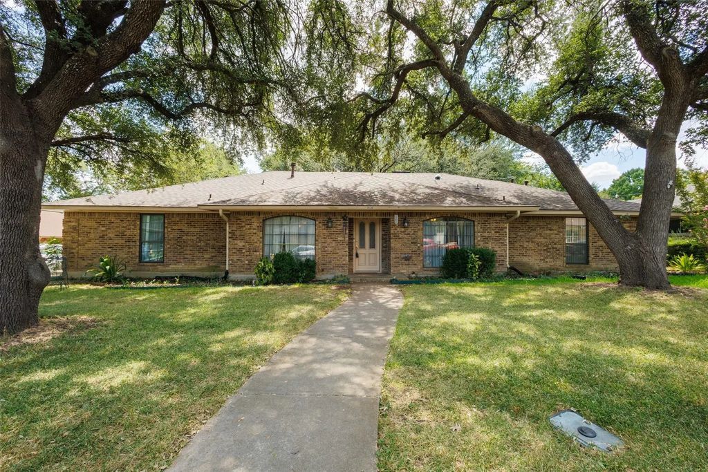 1426 Marlene Place, DeSoto
