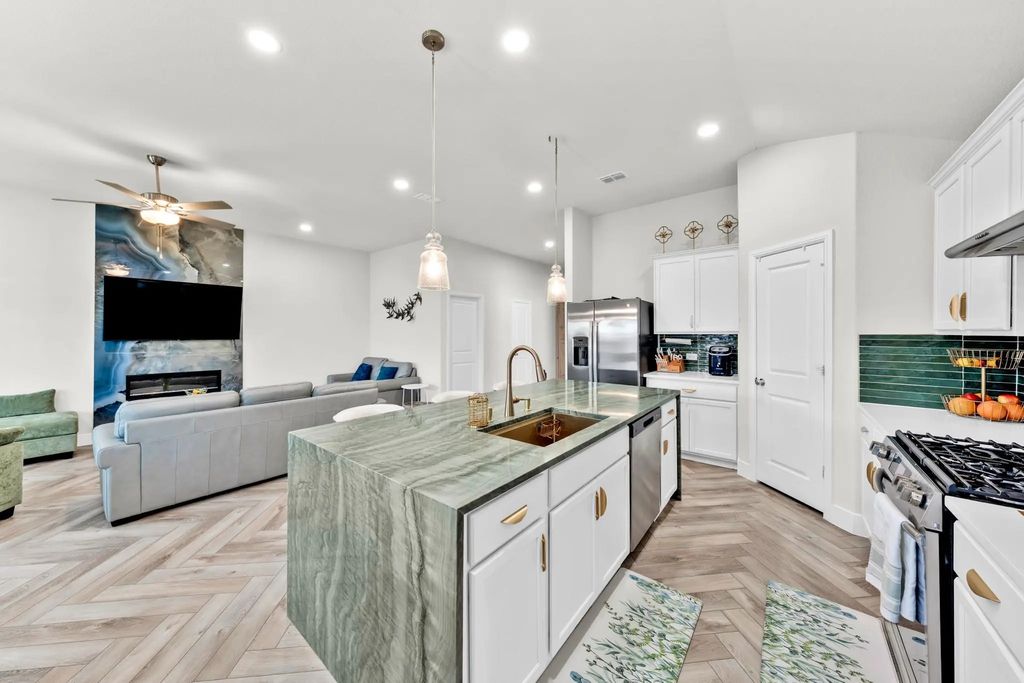 1841 Indian Grass Drive, Royse City