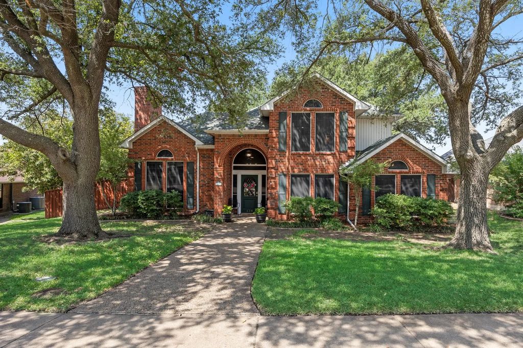 609 Christan Court, Rockwall
