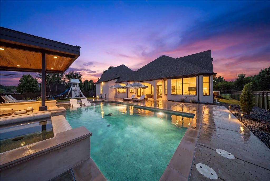 2400 Oak Bend Court, Southlake