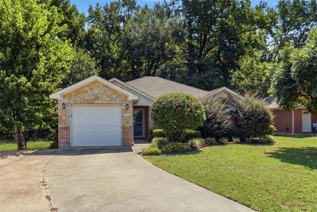 613 Therese Ct., Mount Pleasant