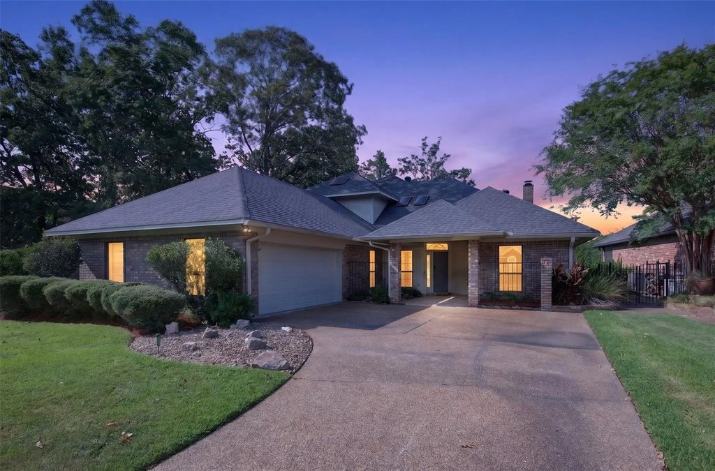 10090 Chenier Point, Shreveport