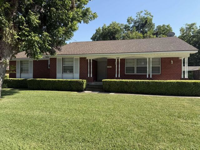 1706 E 15th Street, Plano