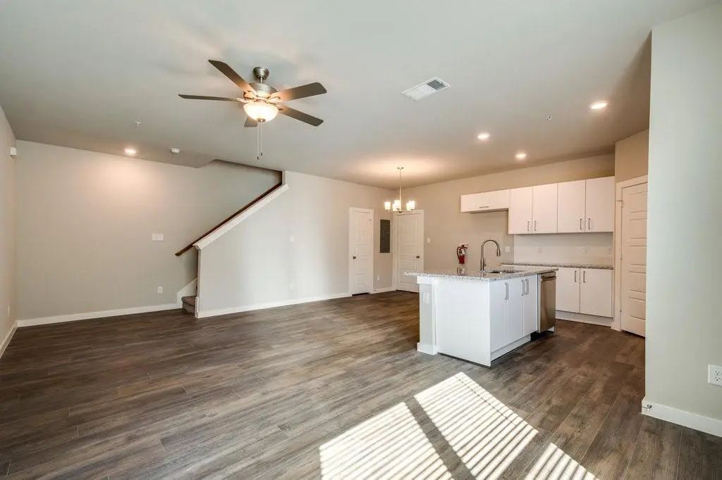 621 Wheatfield Drive, Venus