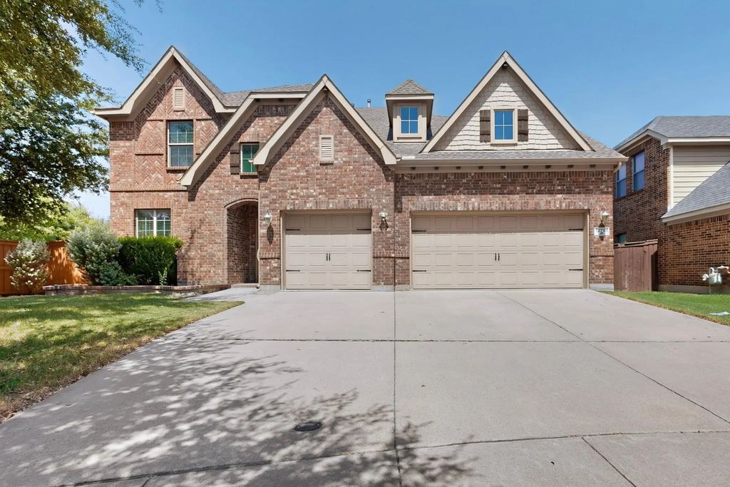 12701 Homestretch Drive, Fort Worth