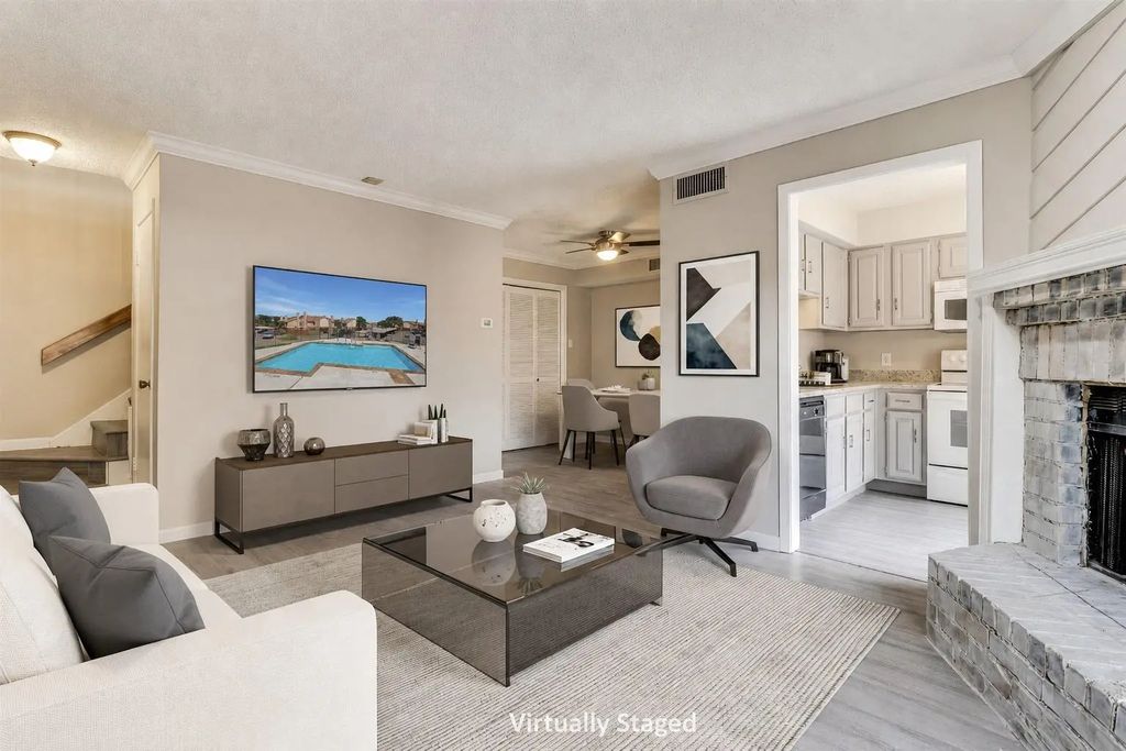 2620 Piedras 3, Irving