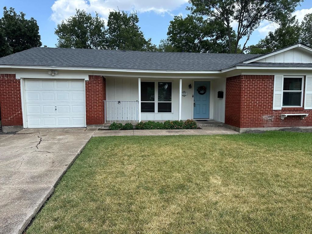 3018 Gardenia Drive, Garland