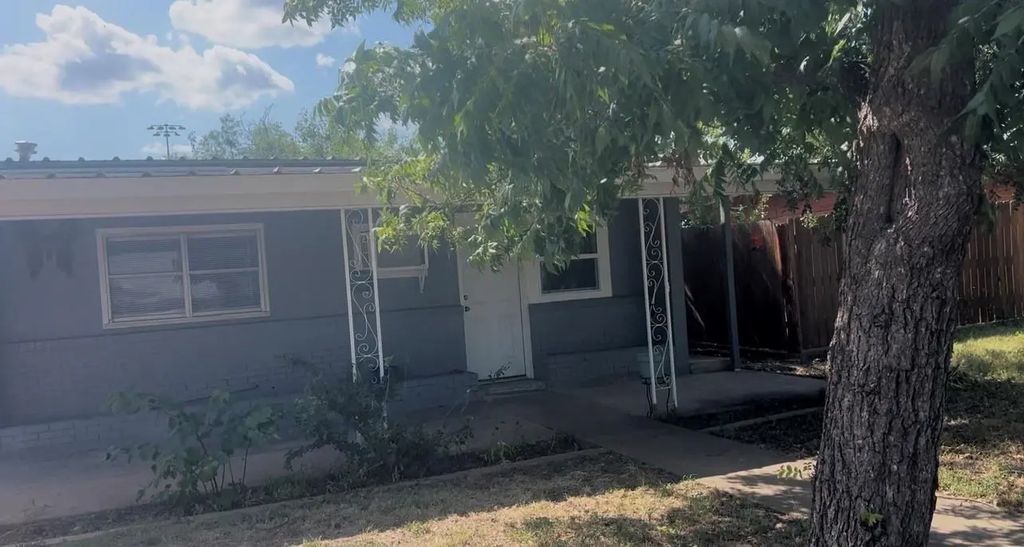 213 Drinkard, Eden