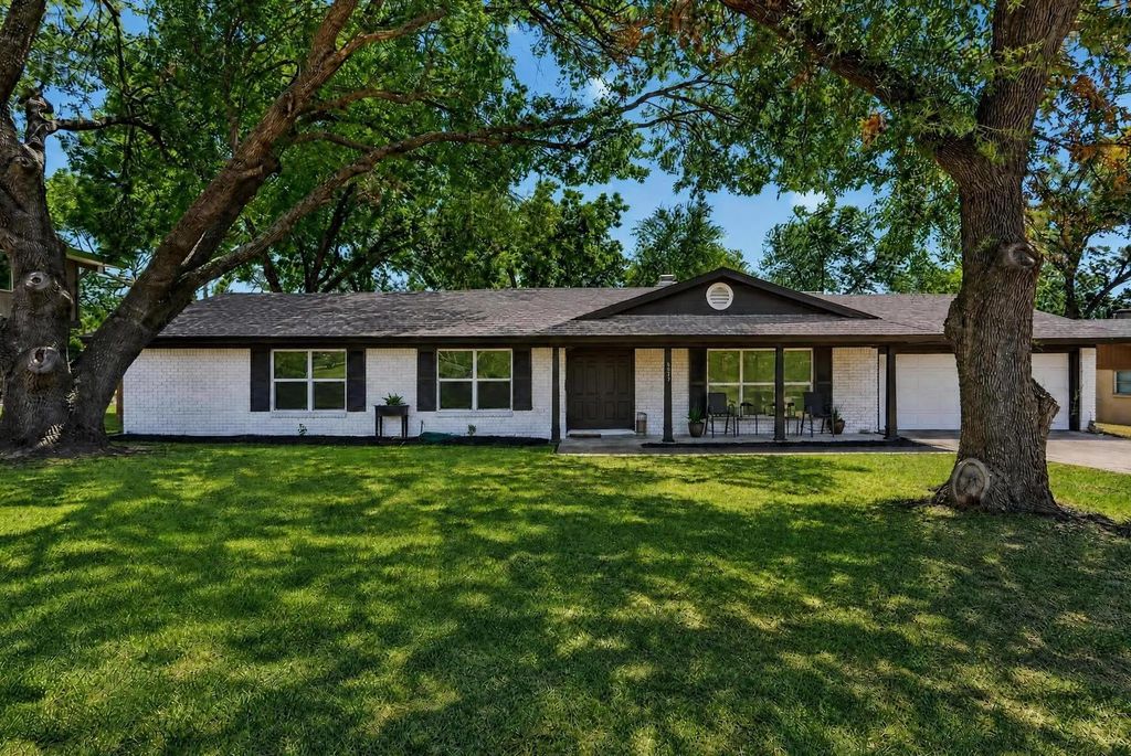 8117 Rush Street, Benbrook