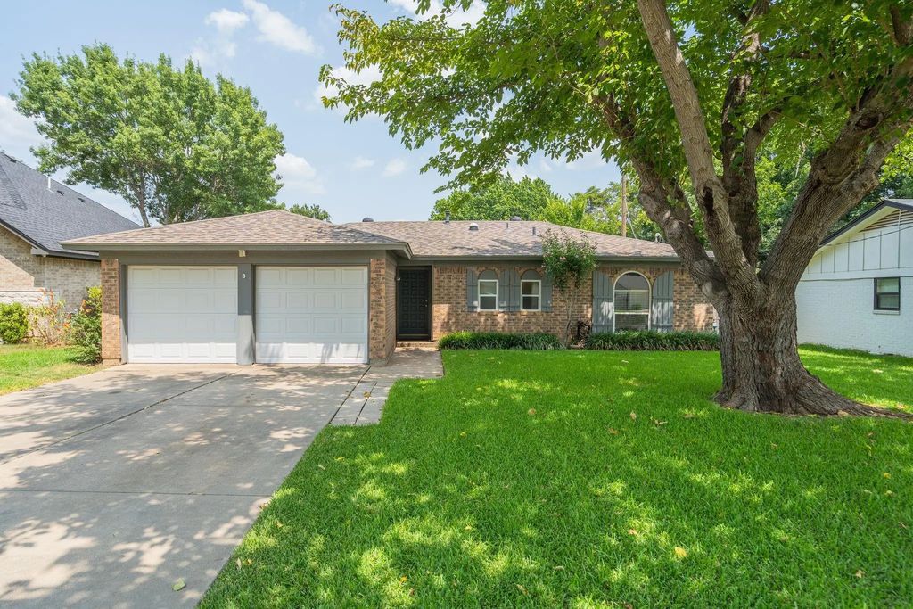 6980 Cox Lane, North Richland Hills