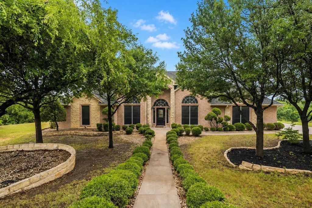 117 Danielle Drive, Hudson Oaks