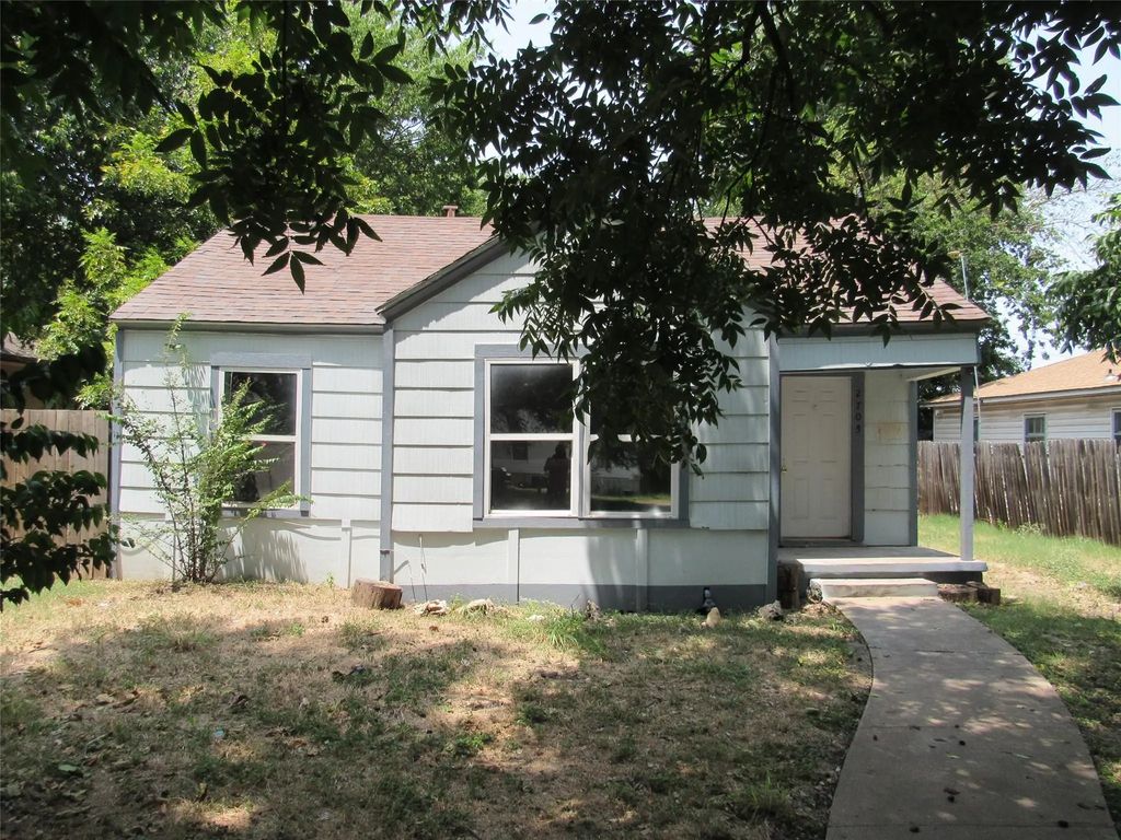 2705 Summer Avenue, Waco