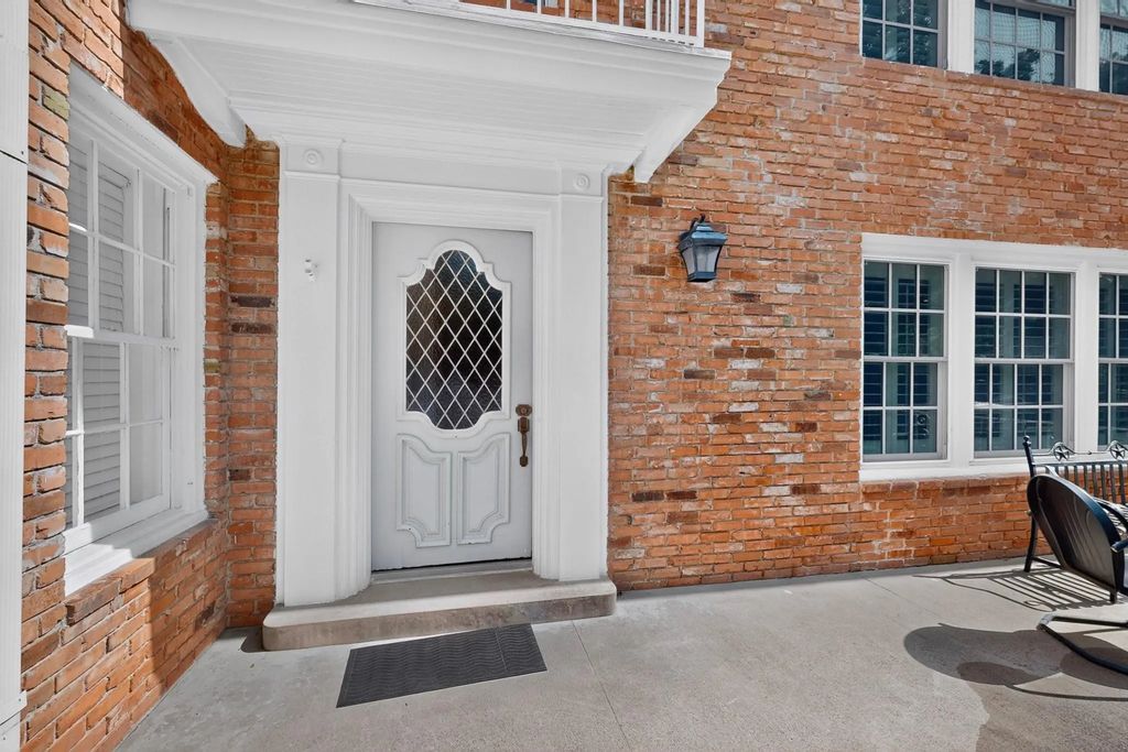 4548 Roland Avenue A, Highland Park
