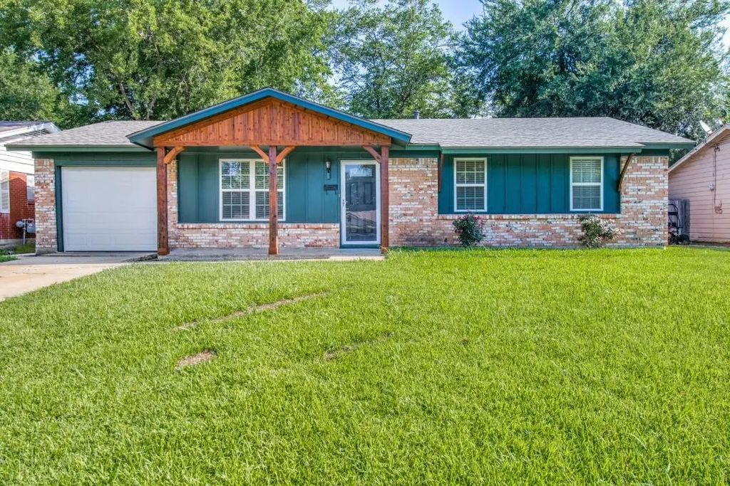155 Bob White Road, Denison