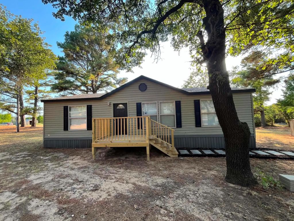 10 Sol Court, Nocona