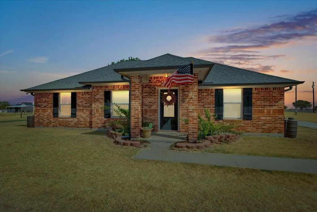 229 Harvey Lane, Decatur