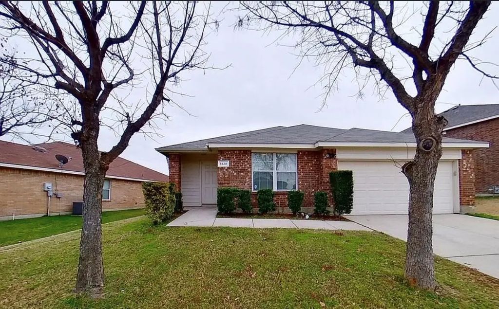 1428 Wind Dancer Trail, Fort Worth