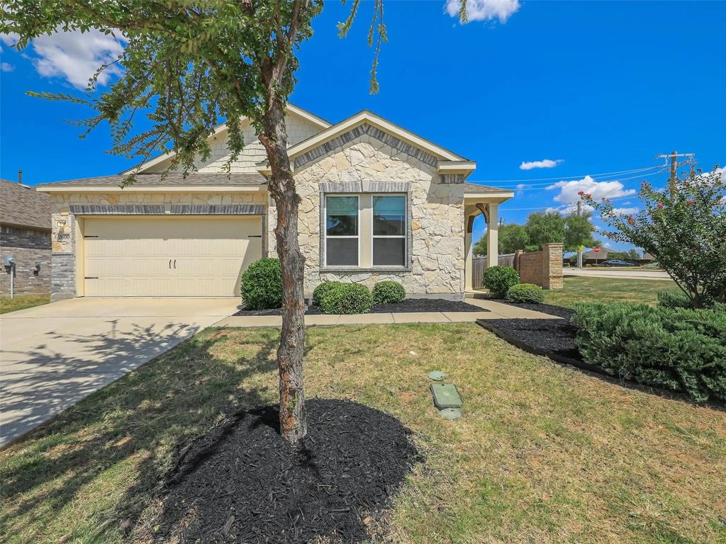 2600 Wheeler Avenue, Aubrey