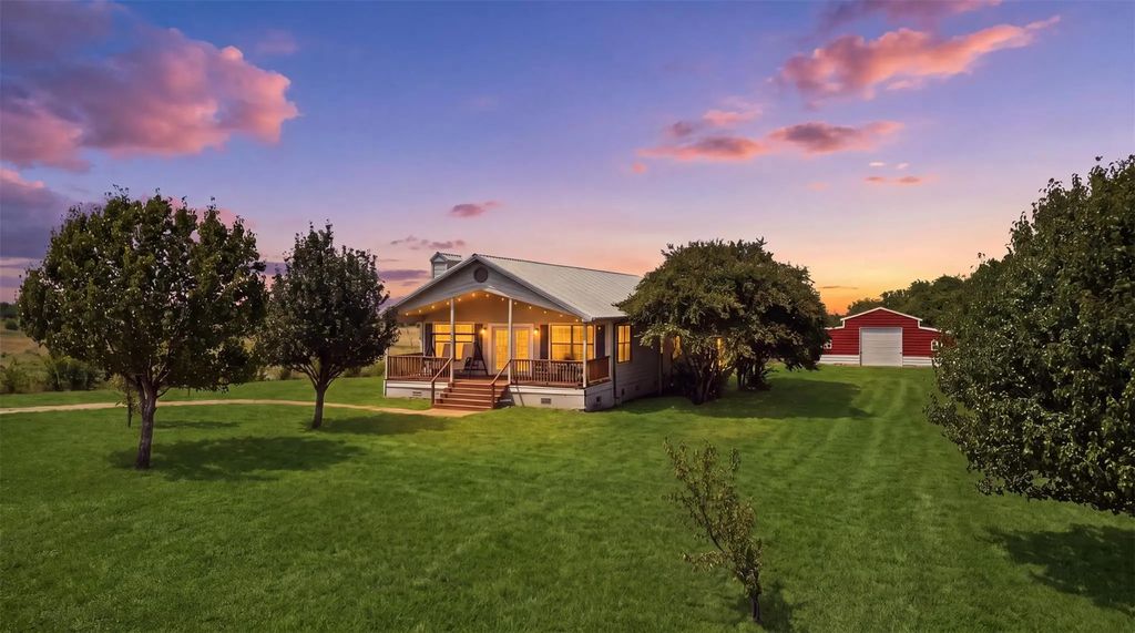 459 Frog Pond Road, Sherman
