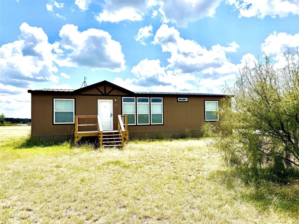 1101 Eagle Cove Lane, Clyde