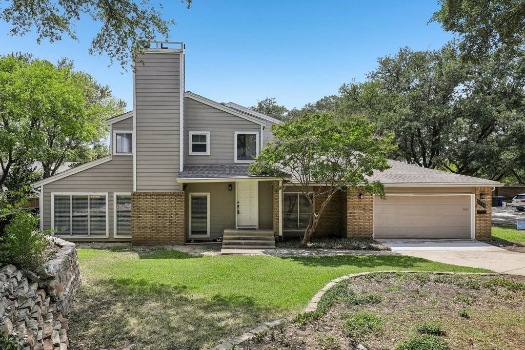2712 Meadowstone Court, Carrollton