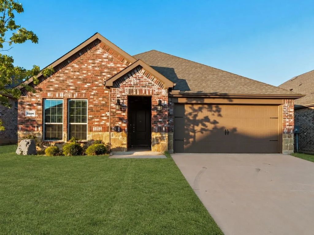 3206 Catoosa Lane, Aubrey