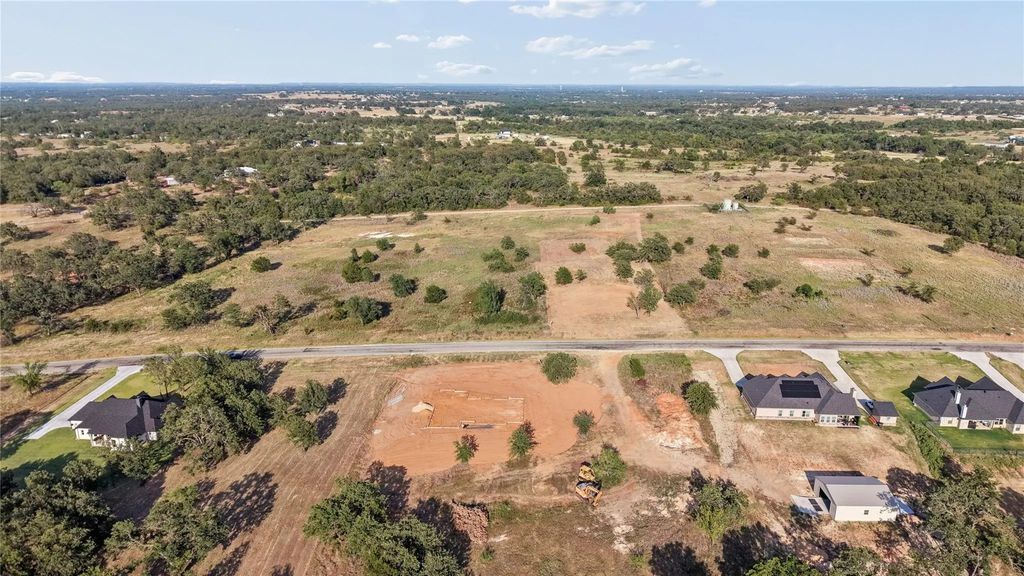 1105 Gonzollas Road, Springtown
