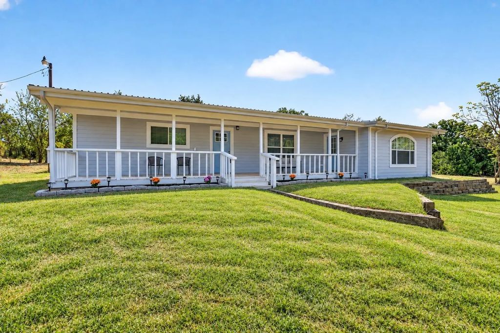 795 Meadow Road, Springtown