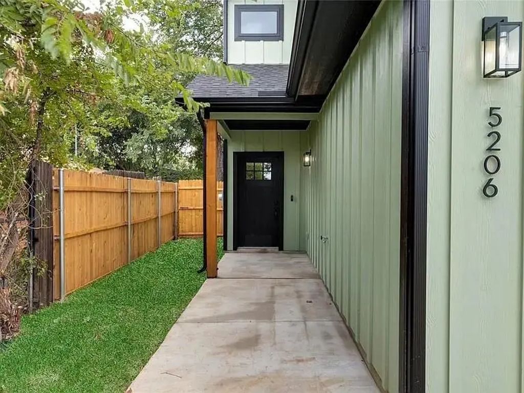 5206 Slate Street, Fort Worth