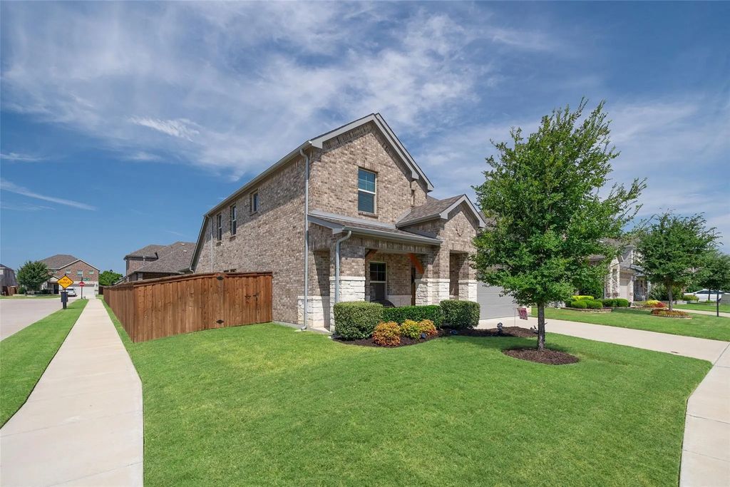 10101 Lakemont, Fort Worth