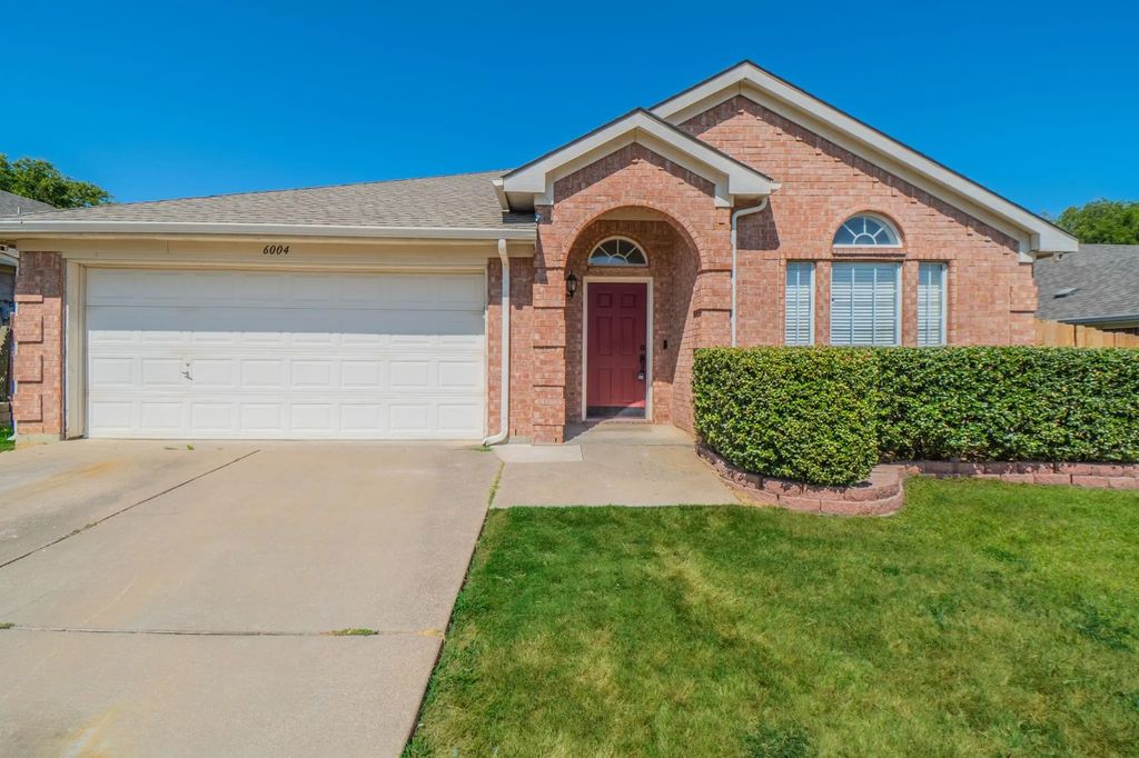 6004 Summerfield, Arlington