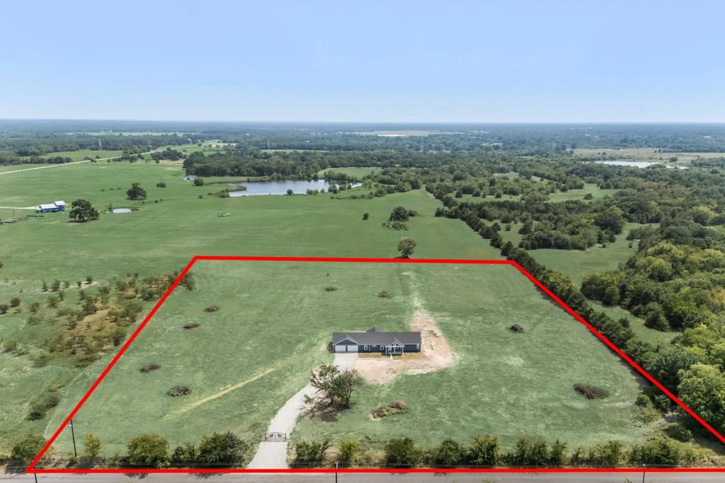 285 County Road 1120, Cumby