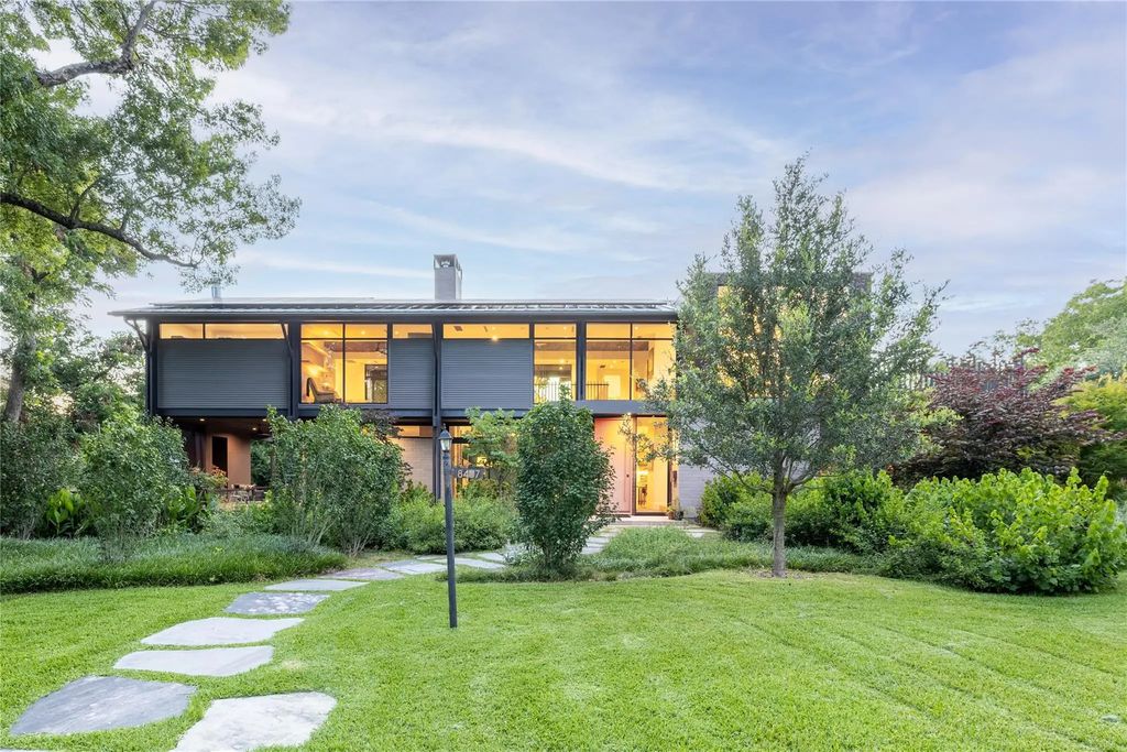 8457 San Benito Way, Dallas