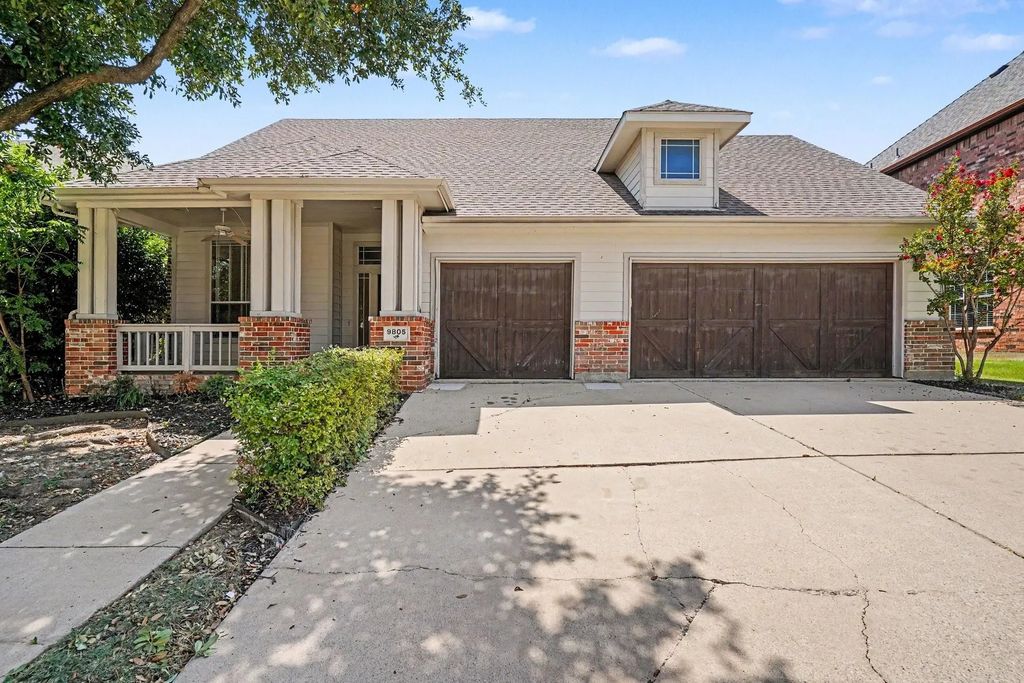 9805 Lacey Lane, Fort Worth