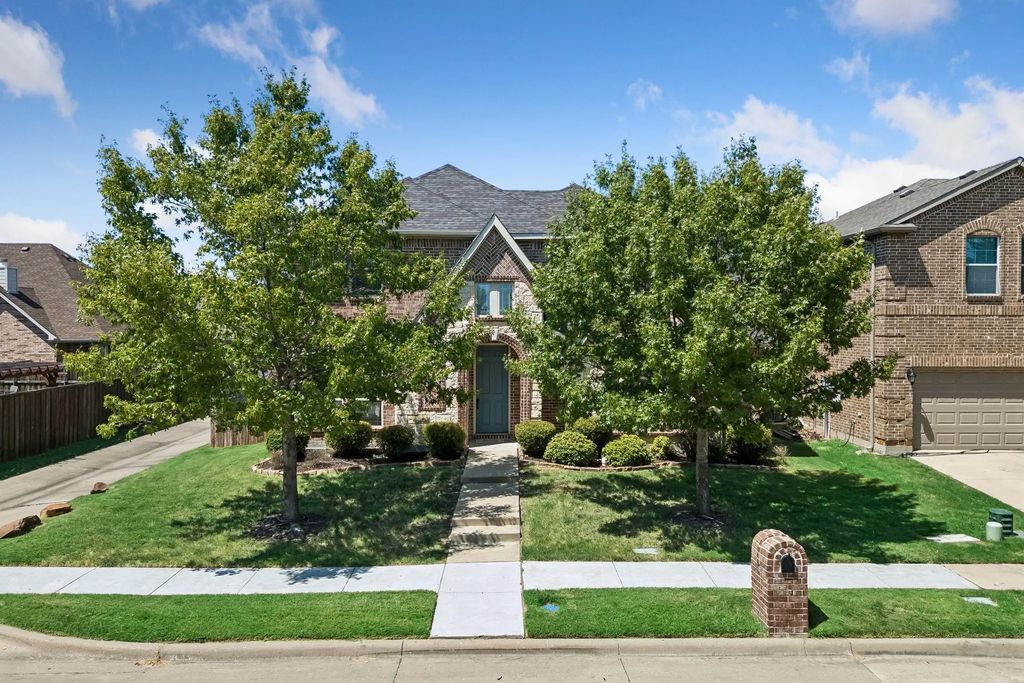 705 Austin Lane, Lavon