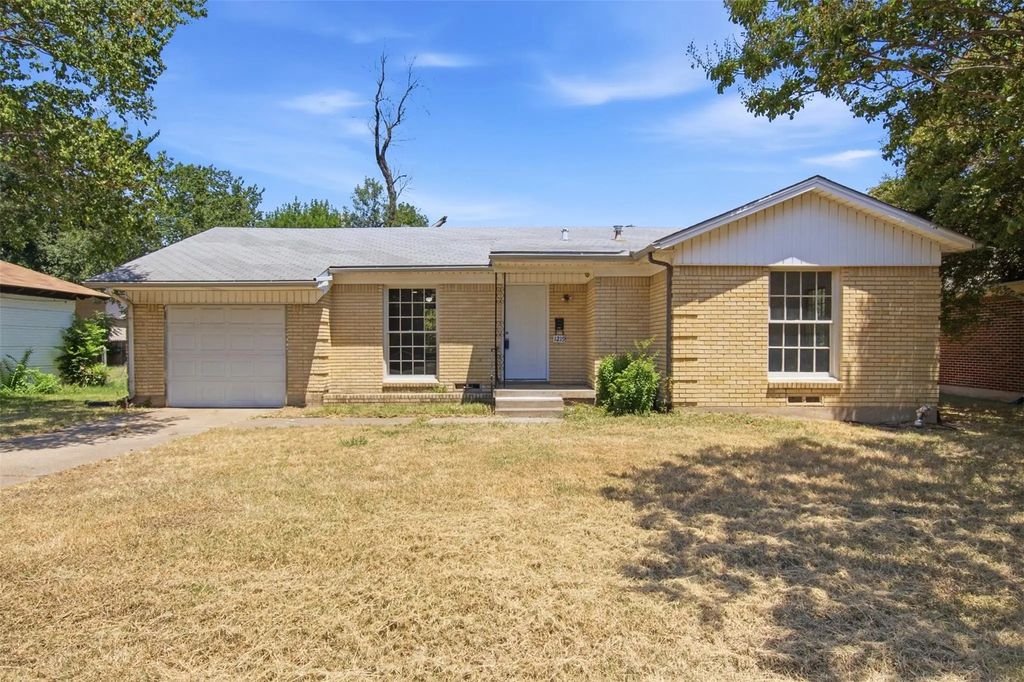 1219 Daisy Lane, Irving