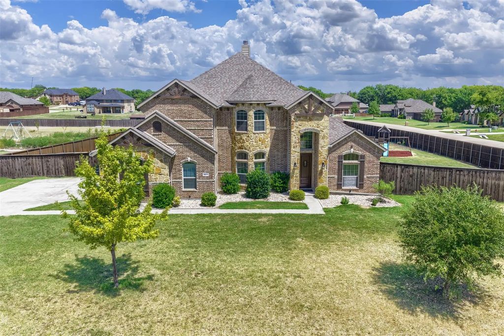 8871 Etta Court, Waxahachie
