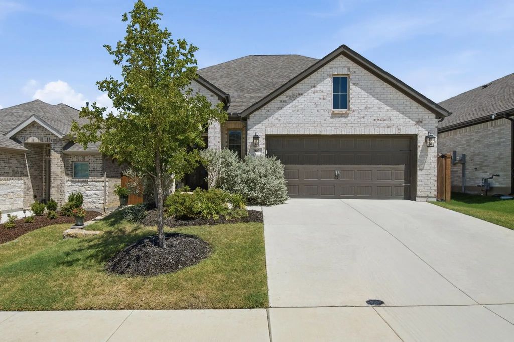 160 Pintail Lane, Rhome